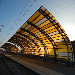 Arla-Plast-COLORADO-UV-tram-platform
